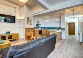 Oddicombe Hall Flat 2
